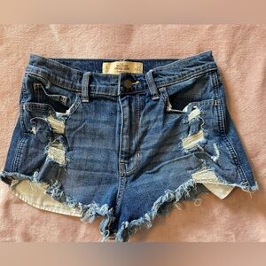 Hollister High Rise Vintage Short